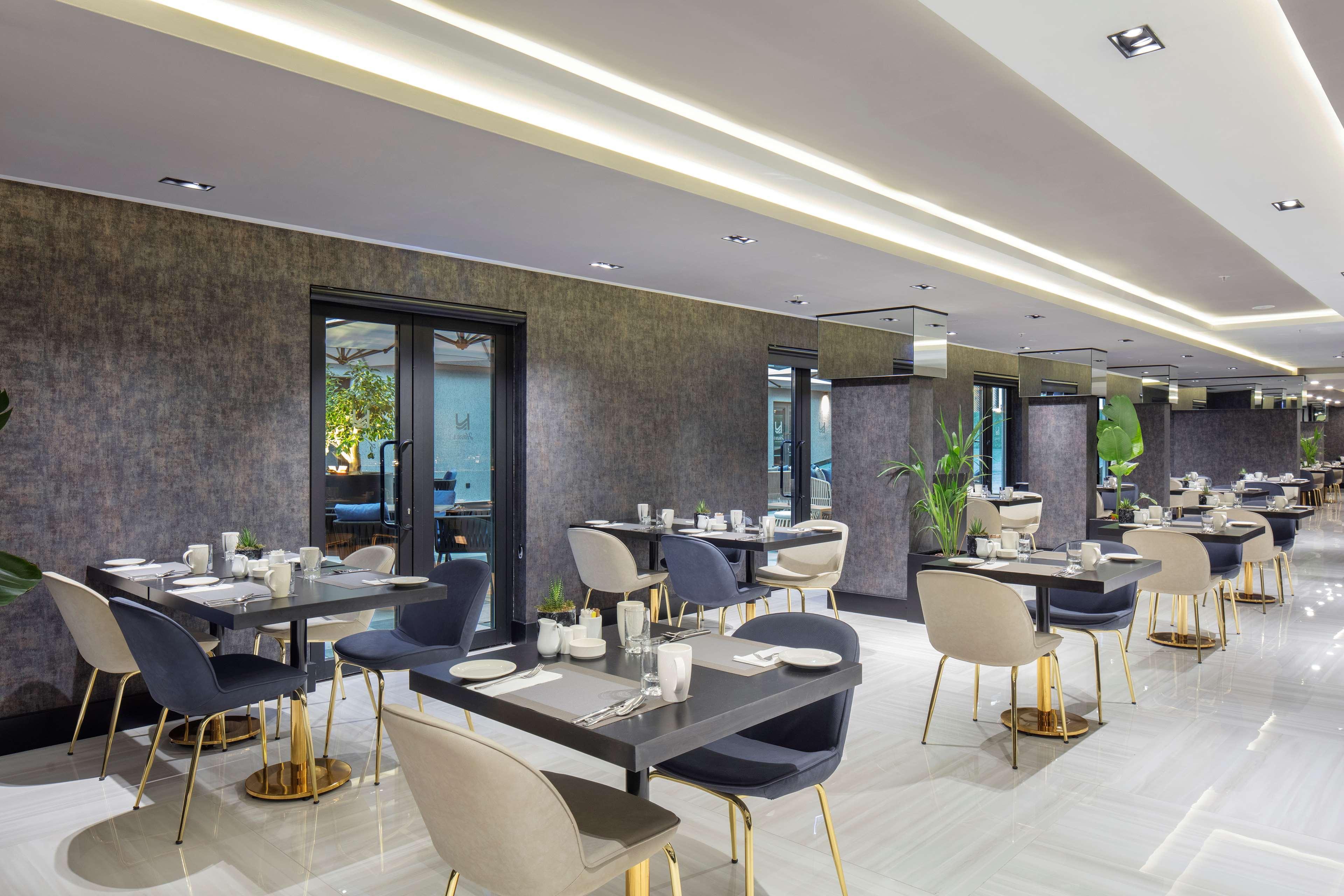 Hotel Radisson Aliaga 5*